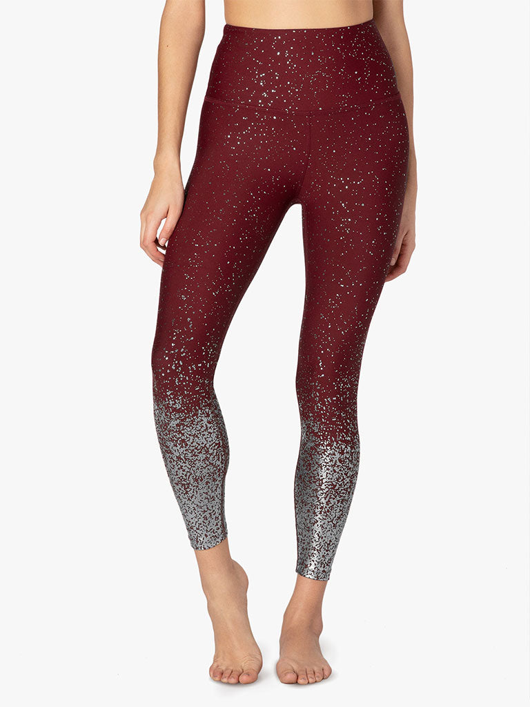 http://sweatchic.ca/cdn/shop/products/Burgundy-Alloy-Ombre-High-Waisted-Legging-3.jpg?v=1603760048
